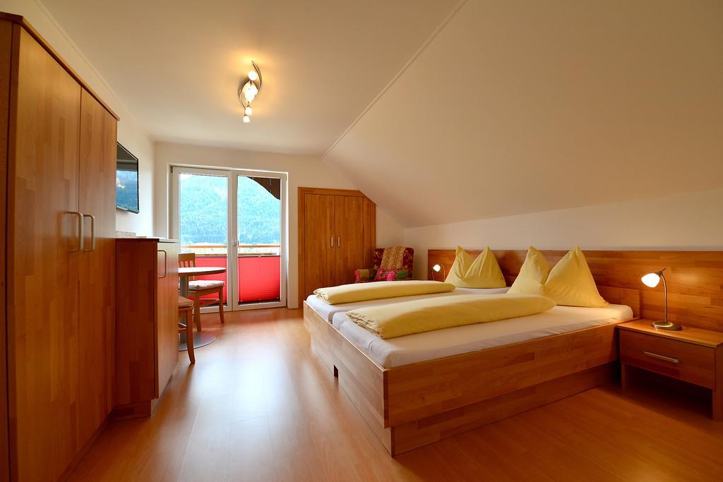 Ferienwohnung Haus Kalt Weissensee Exterior foto