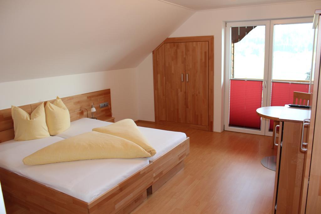 Ferienwohnung Haus Kalt Weissensee Exterior foto